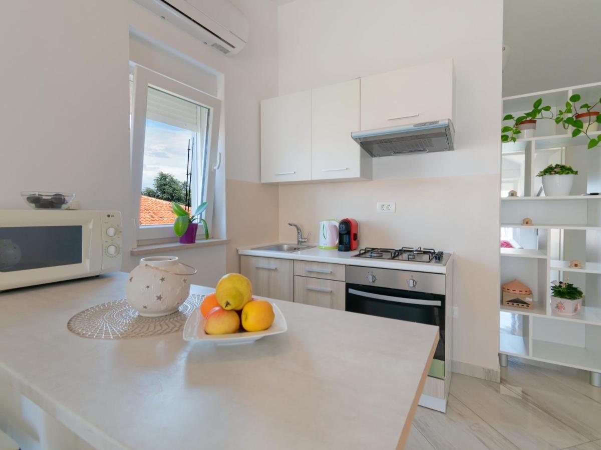 Apartments Goran By Rent Istria Ουμάγκ Εξωτερικό φωτογραφία