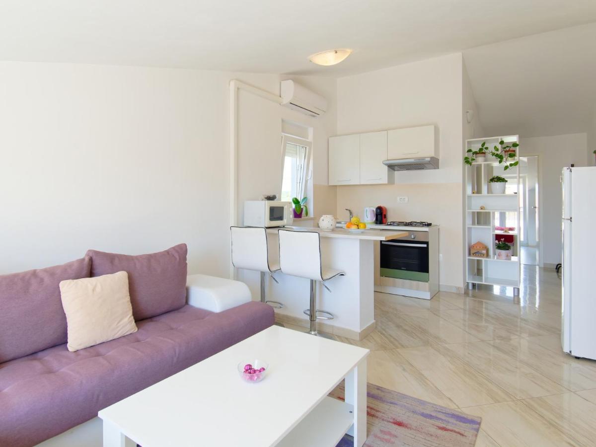 Apartments Goran By Rent Istria Ουμάγκ Εξωτερικό φωτογραφία